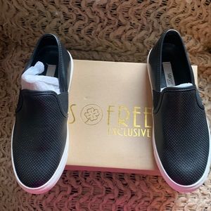 So free exclusive shoes NEW